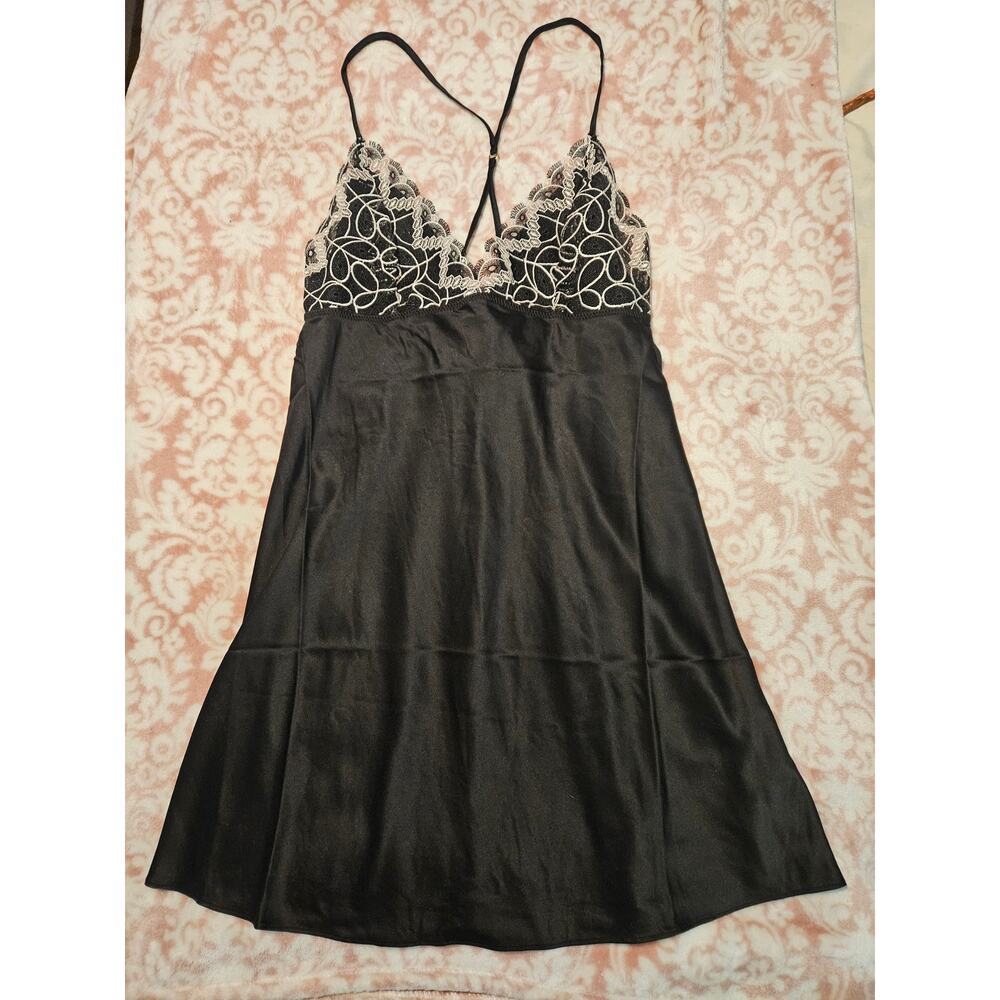 Brand New Flora Nikrooz Sydney Charmeuse Chemise With Lace Size Large - Picture 1 of 8